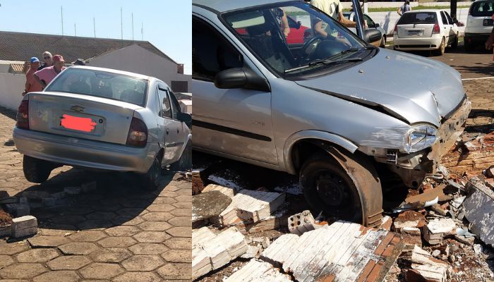 Quedas - Mulher bate carro ao tentar pegar celular